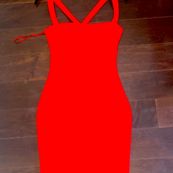 Likely Dresses & Skirts - ❣️Beautiful red bodycon LIKELY dress❣️